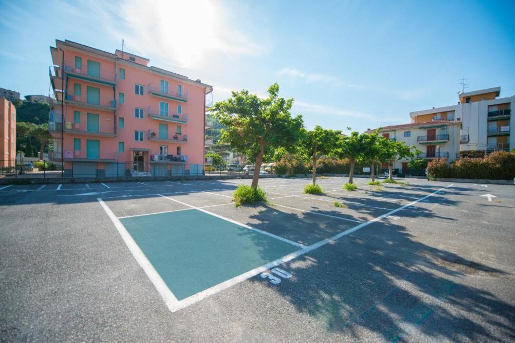 Babyaccommodation Family Experience III Pietra Ligure Exteriér fotografie